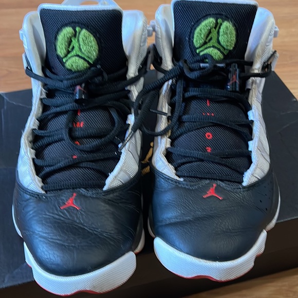 Selling my Jordan 6 rings $150 color is black/university red-white - Picture 2 of 2